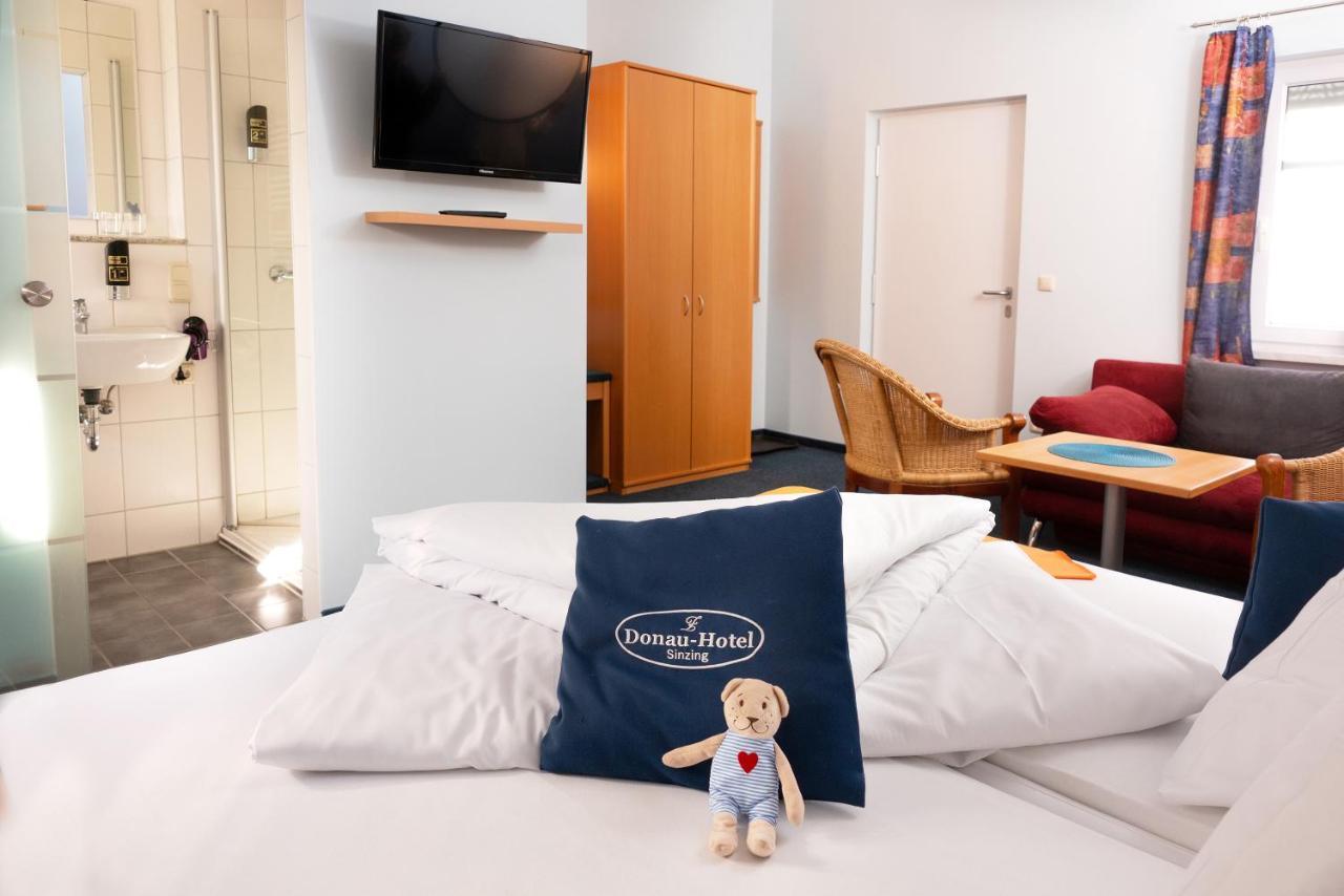 Donau-Hotel Sinzing Kültér fotó