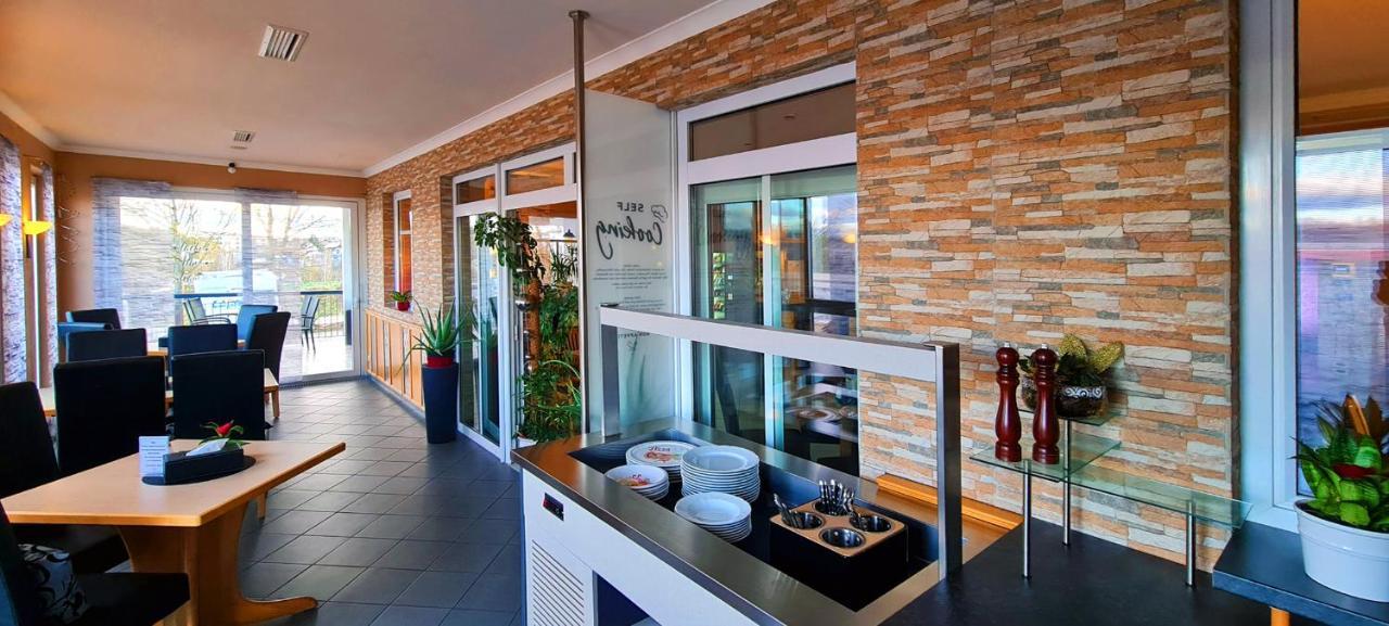 Donau-Hotel Sinzing Kültér fotó